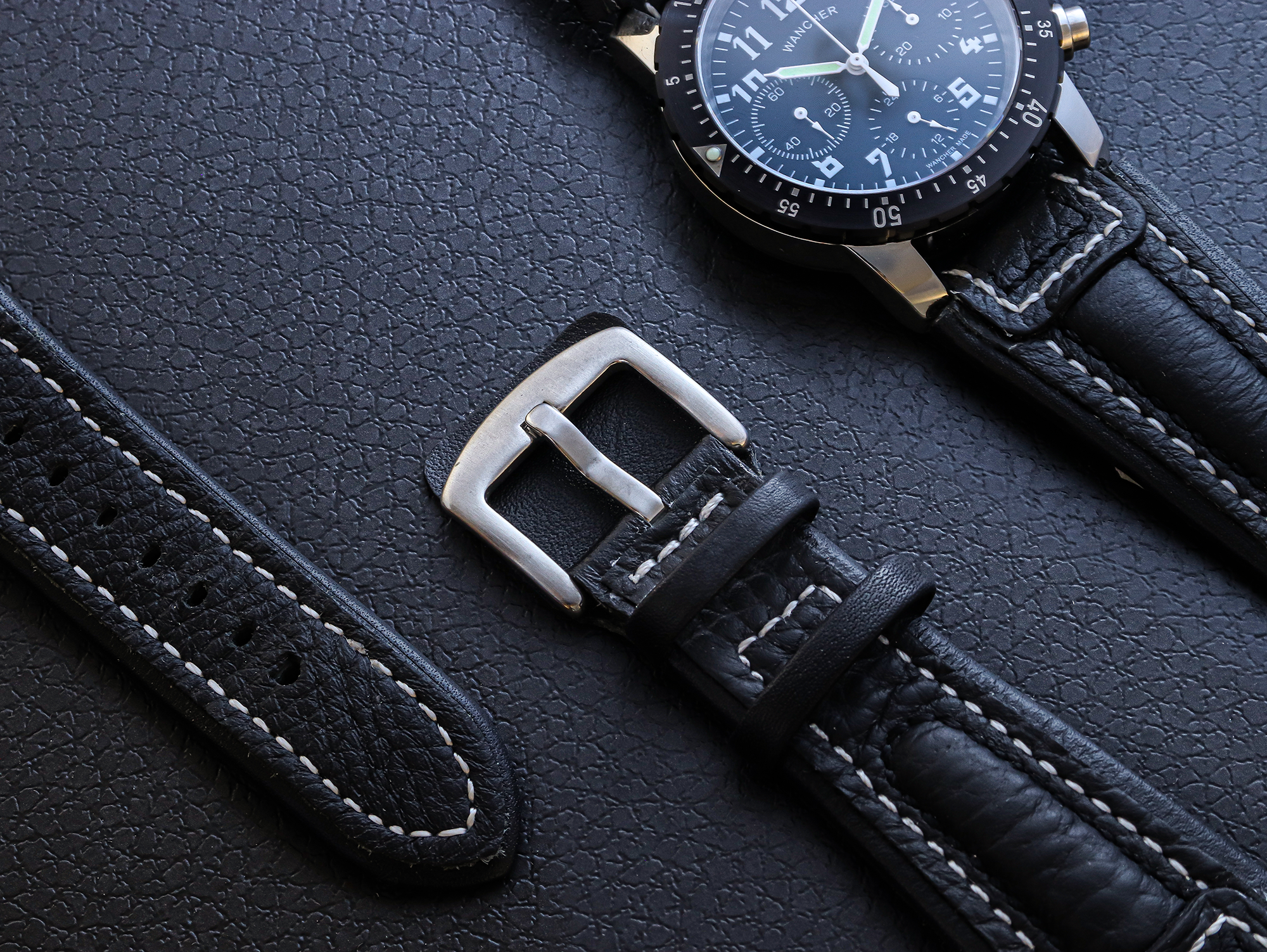あやたろう アエロ・ナハト – Wancher Watch Japan